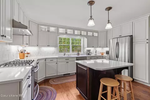 Kitchen - 13939 E Perimeter Rd, Athol, ID 83801 photo 2 of 4