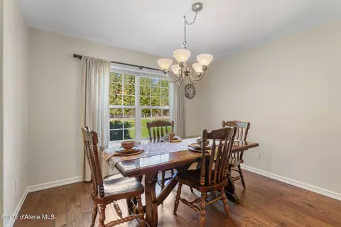 Dining - 13939 E Perimeter Rd, Athol, ID 83801 photo 2 of 2