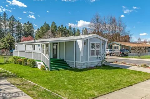 5559 N Burkshire Ave, Coeur D'alene, ID 83815