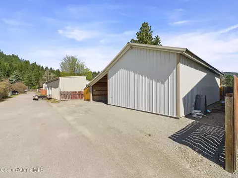 Exterior - 603 Oregon Ave, Pinehurst, ID 83850 photo 13 of 16