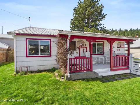 Exterior - 603 Oregon Ave, Pinehurst, ID 83850 photo 3 of 16