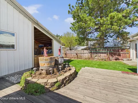 Exterior - 603 Oregon Ave, Pinehurst, ID 83850 photo 8 of 16