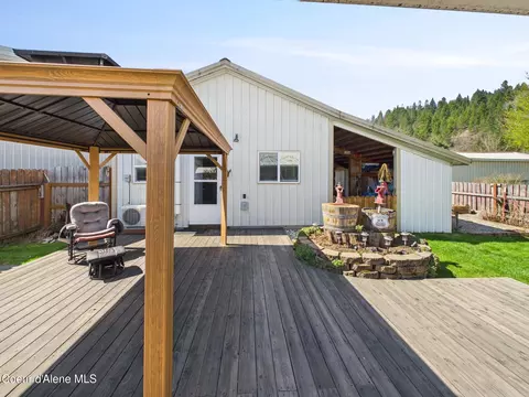 Exterior - 603 Oregon Ave, Pinehurst, ID 83850 photo 5 of 16