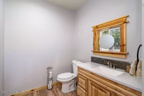 Bath - 17 Box Cyn, Sandpoint, ID 83864 photo 2 of 2