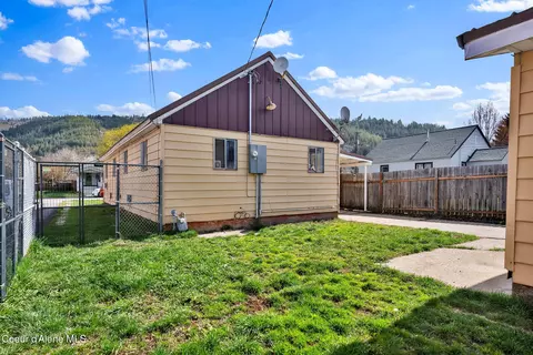 Exterior - 121 W Riverside Ave, Kellogg, ID 83837 photo 2 of 5