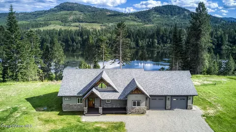 4348 Dufort Rd, Sagle, ID 83860