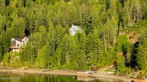 3338 Bottle Bay Rd, Sagle, ID 83860