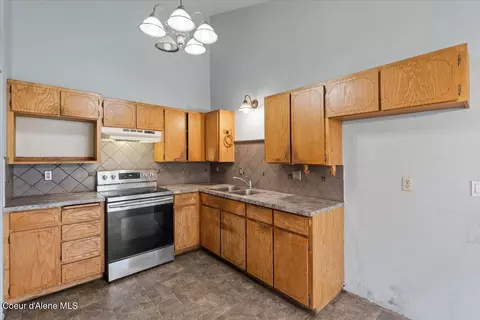 Kitchen - 603 E 21st Ave, Post Falls, ID 83854 photo 2 of 2