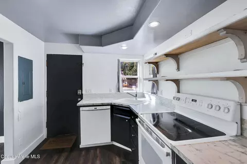 Kitchen - 211 Main Ave, Wallace, ID 83873 photo 3 of 3