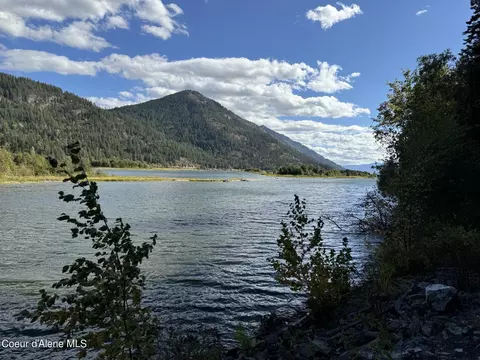 Nka S Idaho Club Dr, Sandpoint, ID 83864