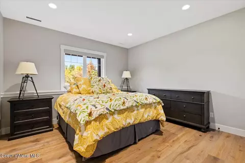 Bedroom - 8236 E Scout Trail Rd, Athol, ID 83801 photo 5 of 6