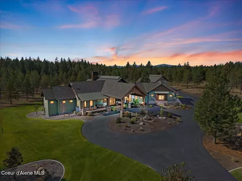 8236 E Scout Trail Rd, Athol, ID 83801