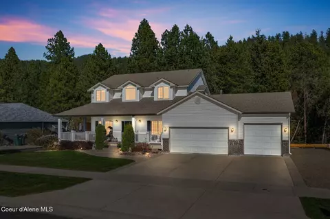 4552 N Huntercrest Dr, Coeur D'alene, ID 83815