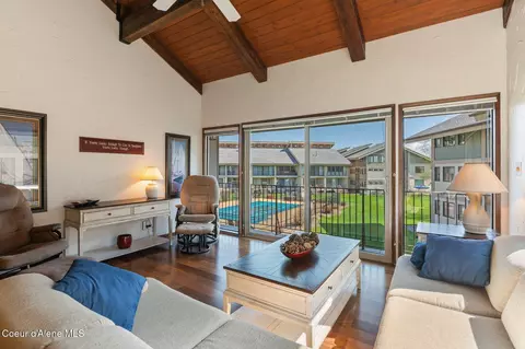301 Iberian Way #207, Sandpoint, ID 83864