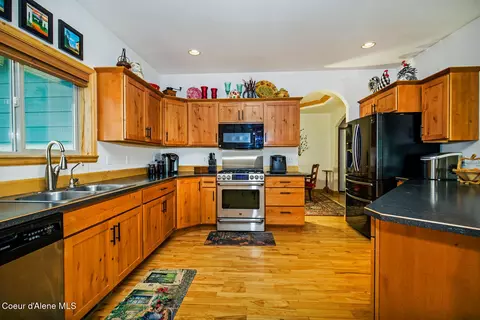 132 Heights Loop, Bonners Ferry, ID 83805 photo 12