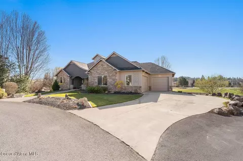 9024 N Baldwin Ct, Hayden, ID 83835 photo 3
