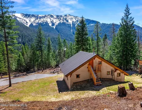 267 Star Ridge Rd, Hope, ID 83836