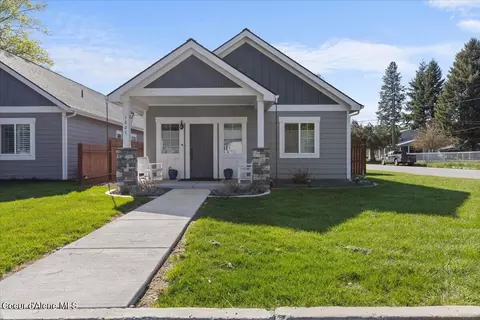 1221 N 13th St, Coeur D'alene, ID 83814
