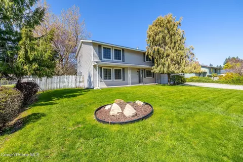 3801 N Sherwood Dr, Coeur D'alene, ID 83815