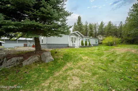 822 Sky Hawk Dr, Spirit Lake, ID 83869