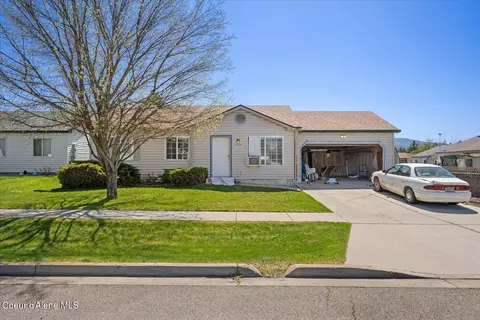 1004 E Shasta Ave, Post Falls, ID 83854