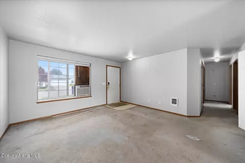 1004 E Shasta Ave, Post Falls, ID 83854 photo 7