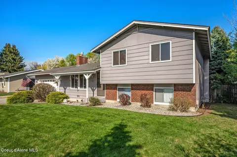 9700 N Valley Way, Hayden, ID 83835