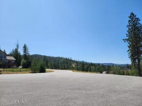 112 Blazing Saddle Ct, Pinehurst, ID 83850 photo 2