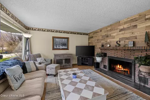108 Forth St, Silverton, ID 83867 photo 4