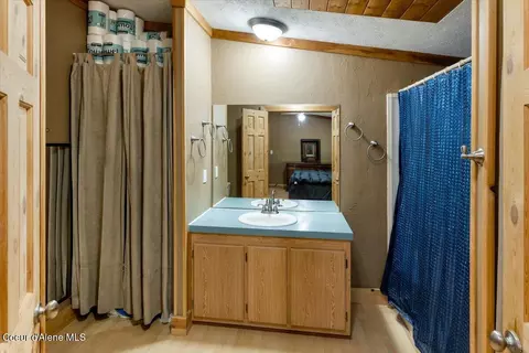 368 Lakeview Dr, Blanchard, ID 83804 photo 13