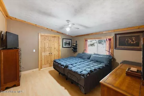 368 Lakeview Dr, Blanchard, ID 83804 photo 9