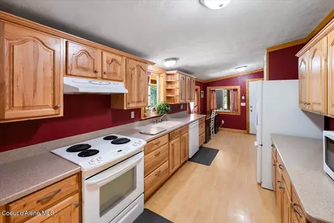 368 Lakeview Dr, Blanchard, ID 83804 photo 3