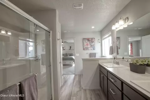 Bath - 1733 N Minam Loop, Post Falls, ID 83854 photo 1 of 4