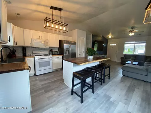 Kitchen - 2124 E Knapp Dr, Post Falls, ID 83854 photo 1 of 1