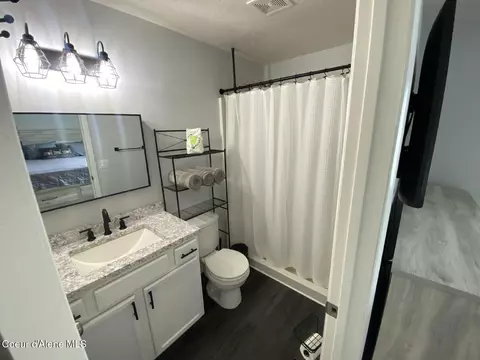 Bath - 2124 E Knapp Dr, Post Falls, ID 83854 photo 1 of 2