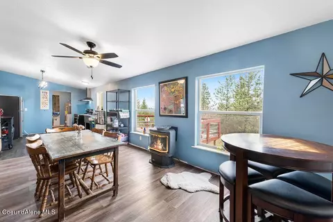 Dining - 7475 E Garnet Dr, Saint Maries, ID 83861 photo 2 of 3