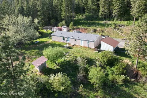 Exterior - 7475 E Garnet Dr, Saint Maries, ID 83861 photo 8 of 9