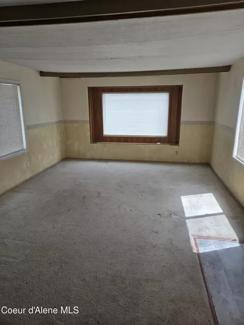 Living - 1952 E 12th Ave # 10, Post Falls, ID 83854 photo 1 of 1