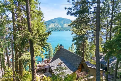 42804274 E Deepwater Ct, Hayden, ID 83835