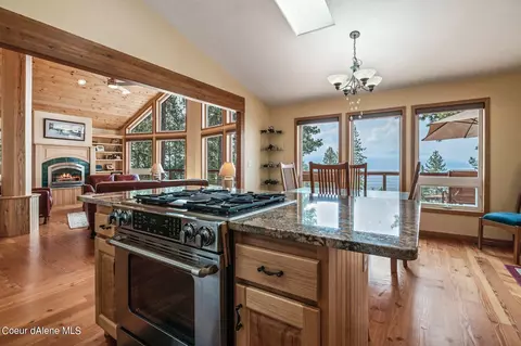 Kitchen - 118 Alpine Ln, Hope, ID 83836 photo 1 of 2