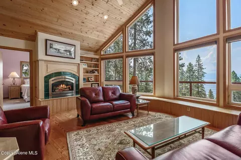 Living - 118 Alpine Ln, Hope, ID 83836 photo 1 of 3