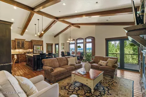 3801 S Carpenter Loop, Post Falls, ID 83854