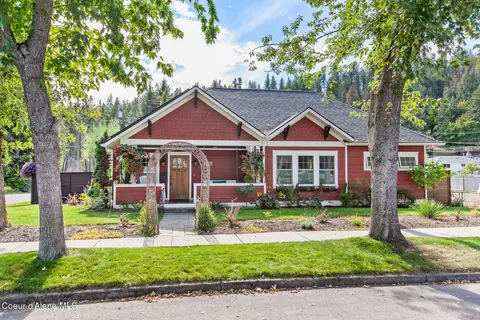 822 E Young Ave, Coeur D'alene, ID 83814
