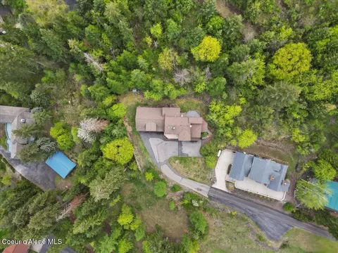 3677 S Capeview Ct, Coeur D'alene, ID 83814
