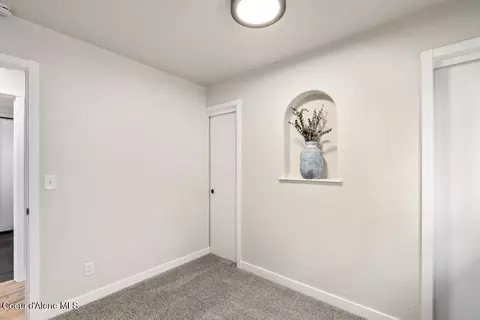 Entry Way - 1325 Cedar St, Sandpoint, ID 83864 photo 1 of 1