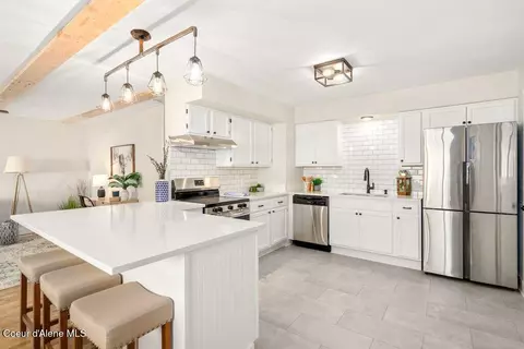 Kitchen - 1325 Cedar St, Sandpoint, ID 83864 photo 1 of 3