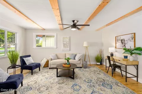 Living - 1325 Cedar St, Sandpoint, ID 83864 photo 1 of 1