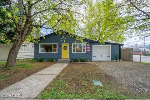 Exterior - 1325 Cedar St, Sandpoint, ID 83864 photo 2 of 5