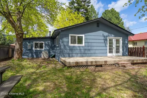 Exterior - 1325 Cedar St, Sandpoint, ID 83864 photo 3 of 5