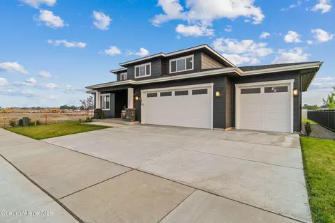 2012 W Platte Ave, Post Falls, ID 83854 photo 2